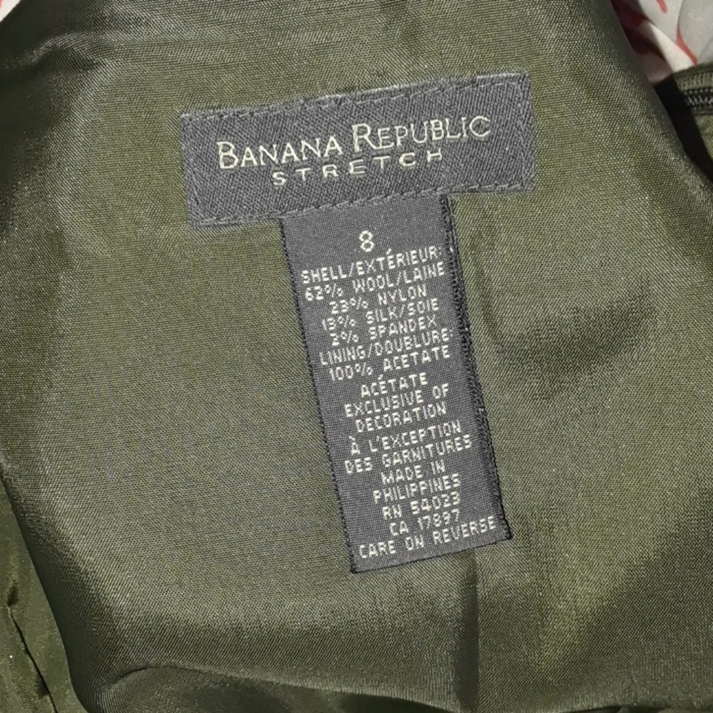 New Banana Republic lined skirt mid calf sz 8